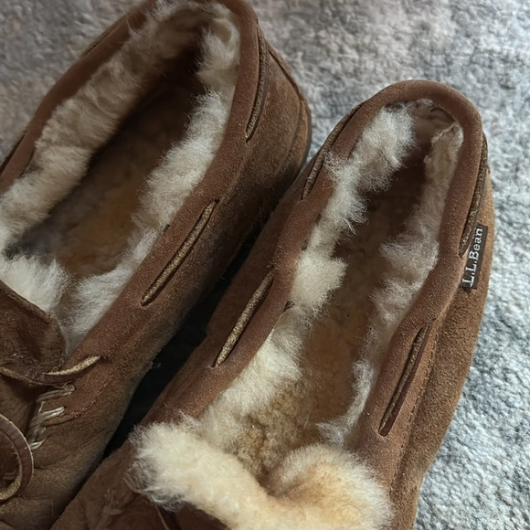 Men’s L. L. Bean Wicked Good Moccasins - Picture 5 of 9